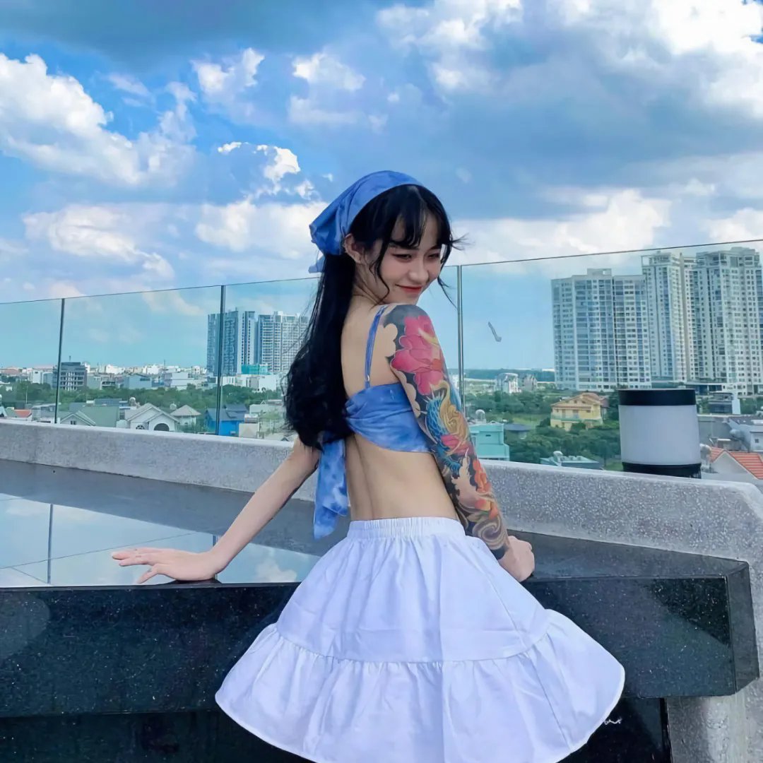 赤俄艳探